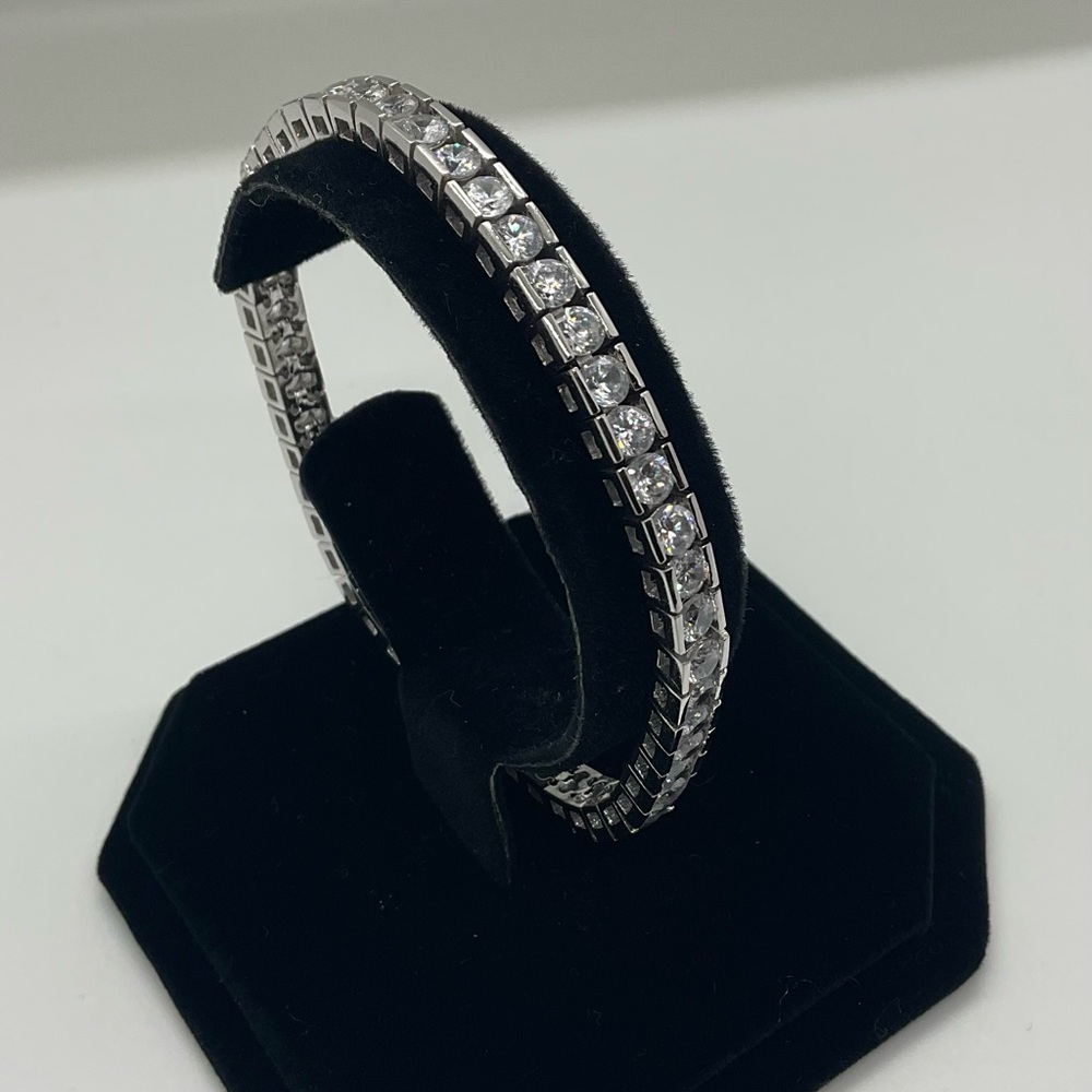 Sterling Silver Princess Cut Tennis Bracelet High Quality Stones 9”